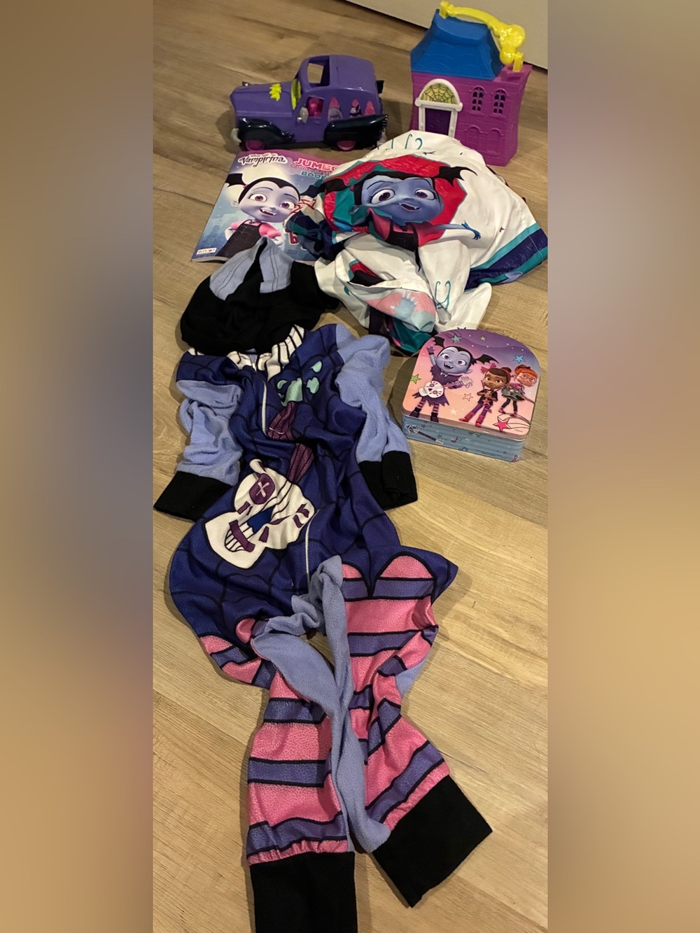 Disney Vampirina Toy Lot Pajamas, Tin, Flat Sheet (twin), Book, Mini House, Car